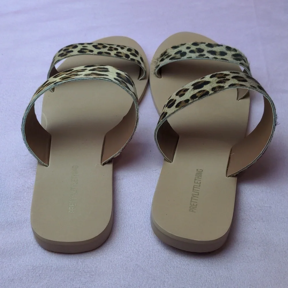 PrettyLittleThing Leopard Print Flat Sandals size UK 5